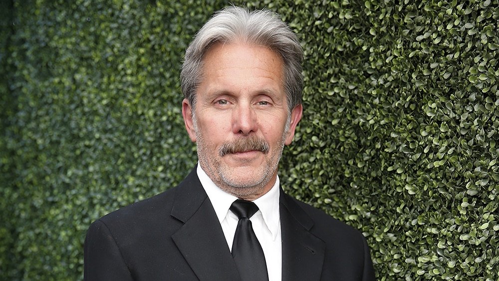 Gary Cole 