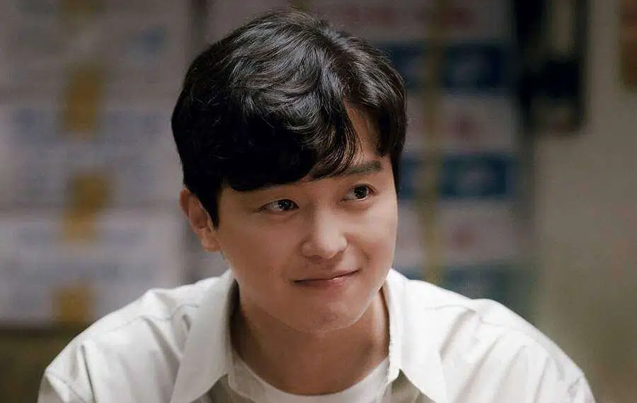 Thirty-Nine Cast - Yeon Woo-jin as Kim Seon-woo