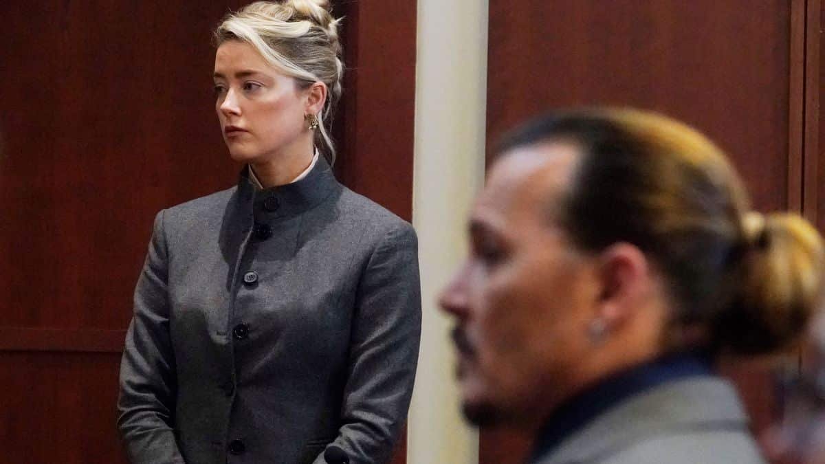 Amber Heard and Johnny Depp in the court