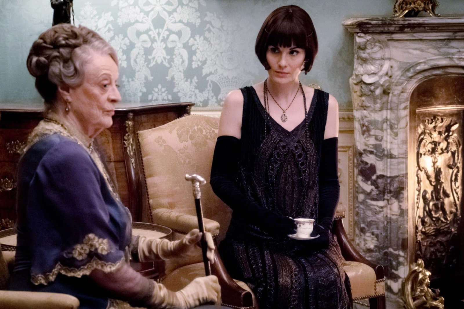 Maggie Smith and Michelle Dockery in Downton Abbey A New Era