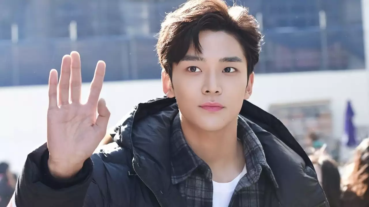 Find Me in Your Memory Cast - Rowoon as Joo Yeo-min