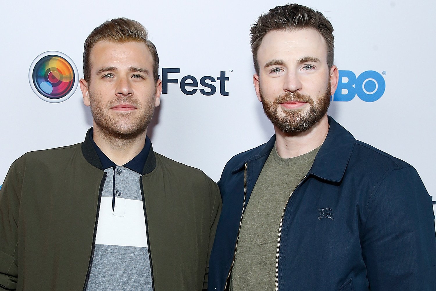 Does Chris Evans have a twin brother?
