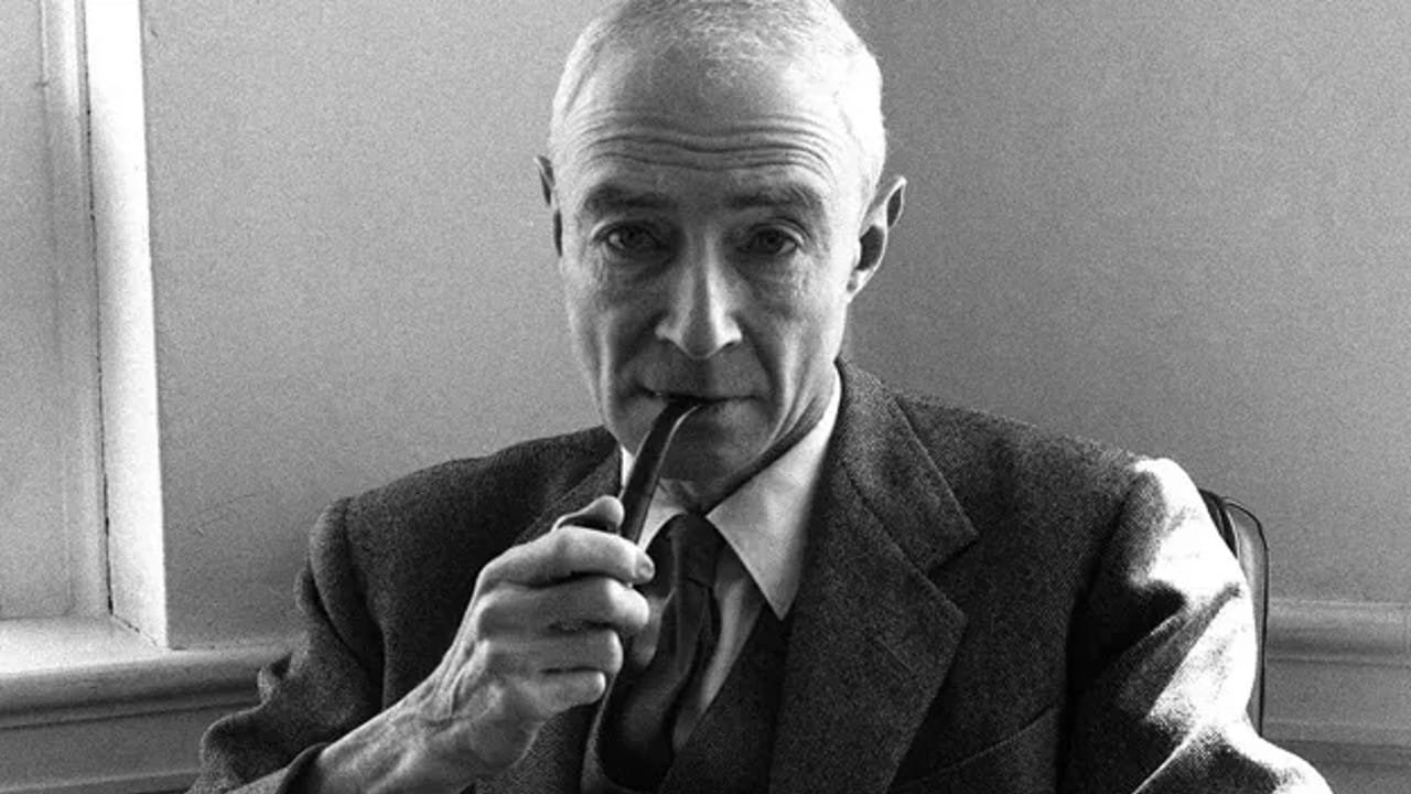 What is Oppenheimer Movie Based on?